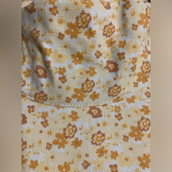 NWT Lack of Color Holiday Bucket Hat in Peach Bloom L/XL Sold at Free People - Picture 10 of 11